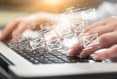Constant Contact vs Mailchimp